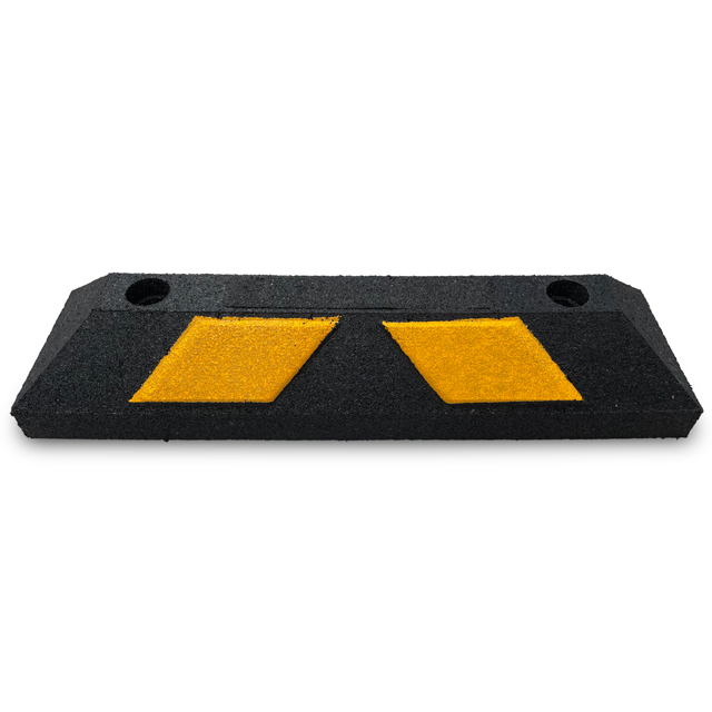 tope de estacionamiento hule reciclado negro cinta amarilla 56 cm x 10 cm x 15 cm  *sobre pedido
